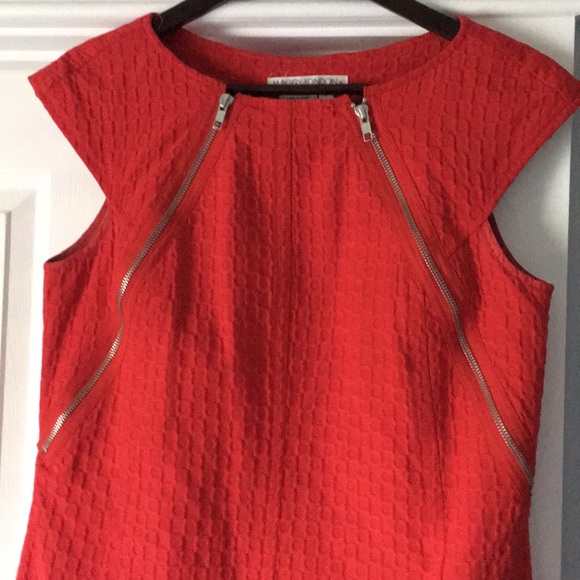 MAGGY LONDON red dress - Picture 2 of 4